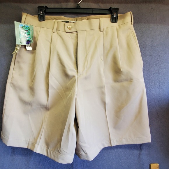 Knightsbridge Other - Knightsbridge Mens Khaki Golf Shorts 38 Pleated Coolplus Gripper Waistband NWT